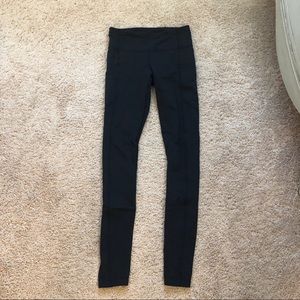Lululemon Speed Tight II (Mesh) - size 4